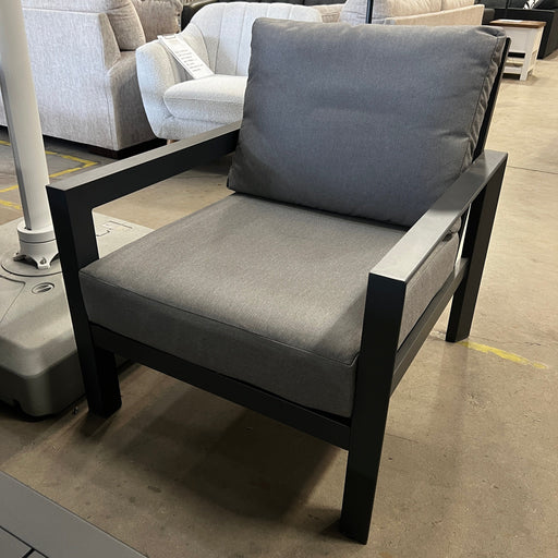 Australian Furniture Warehouse Matzo outdoor lounge with umbrella discounted furniture in Adelaide