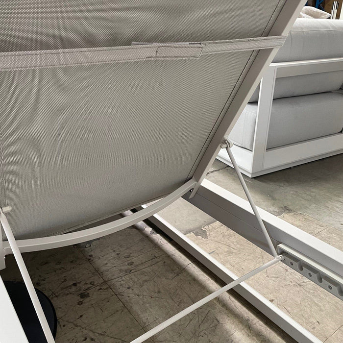 GOODUSD Belmont Sunlounge With Umbrella-Off White discounted furniture in Adelaide