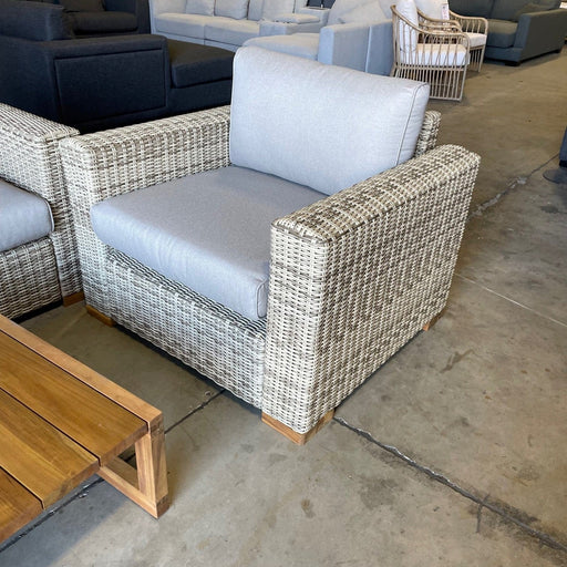 GOOD Claybourne 4piece lounge discounted furniture in Adelaide