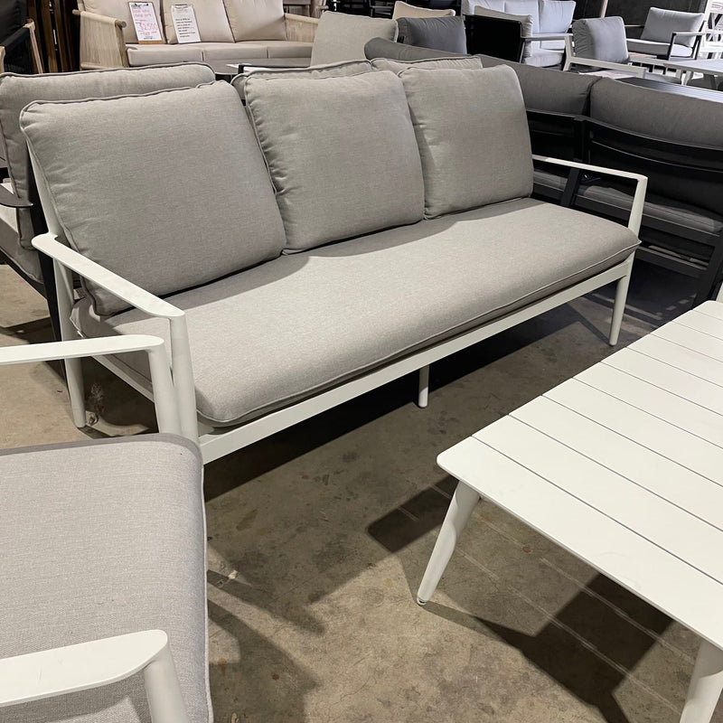 GOODUSD French 5 Pce Outdoor Lounge-White discounted furniture in Adelaide