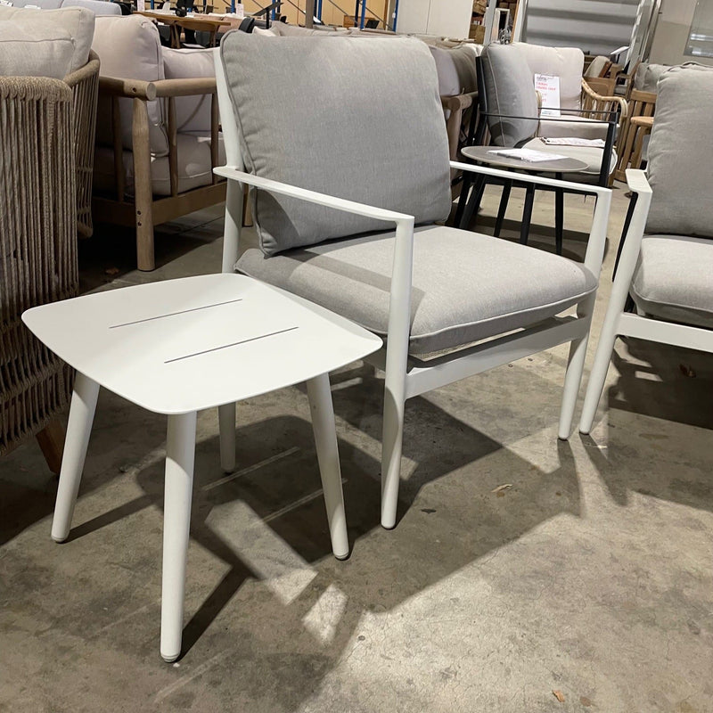 GOODUSD French 5 Pce Outdoor Lounge-White discounted furniture in Adelaide