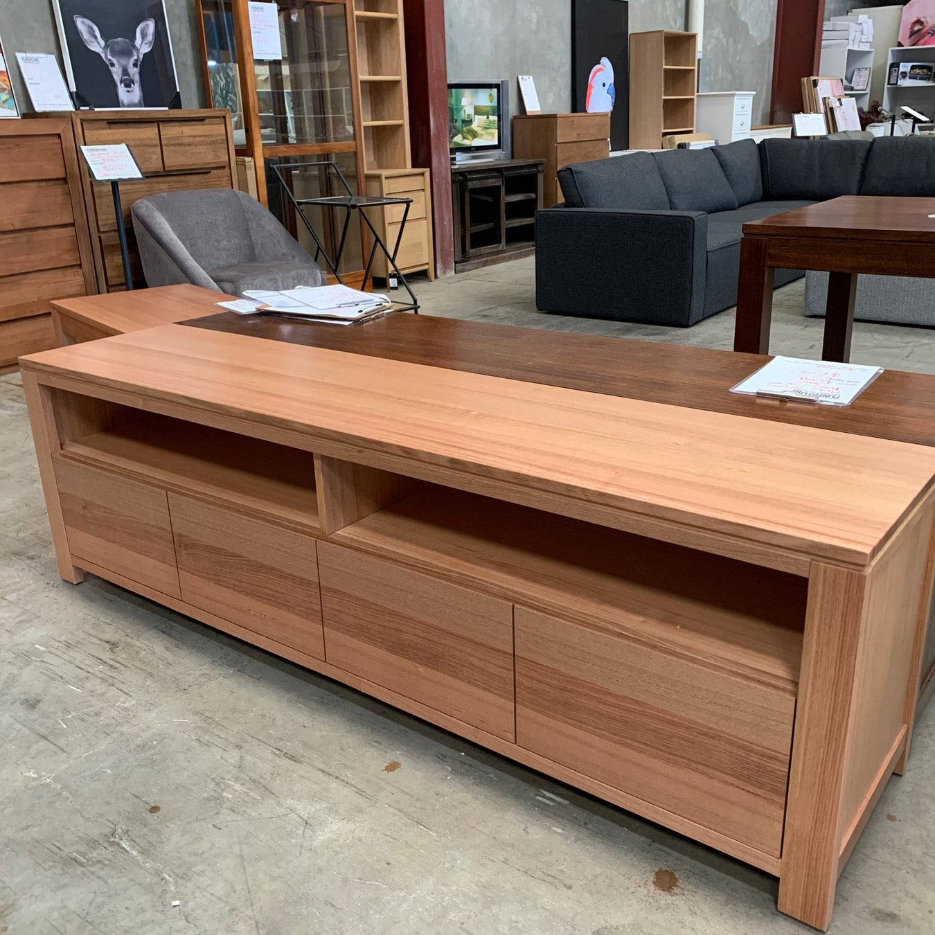 TV units