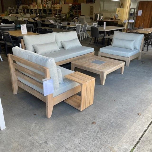 Australian Furniture Warehouse Cano 5 Piece Outdoor Suite (Floorstock only left) discounted furniture in Adelaide